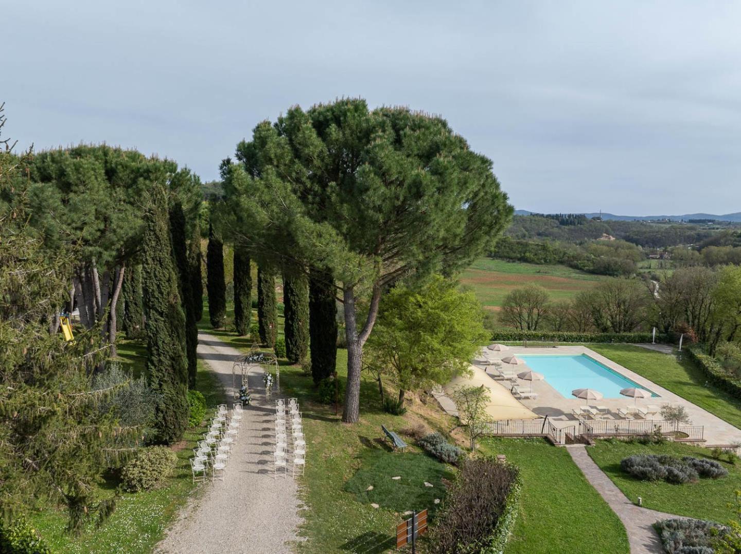 פוג'יבונסי Relais Antico Borgo San Lorenzo מראה חיצוני תמונה