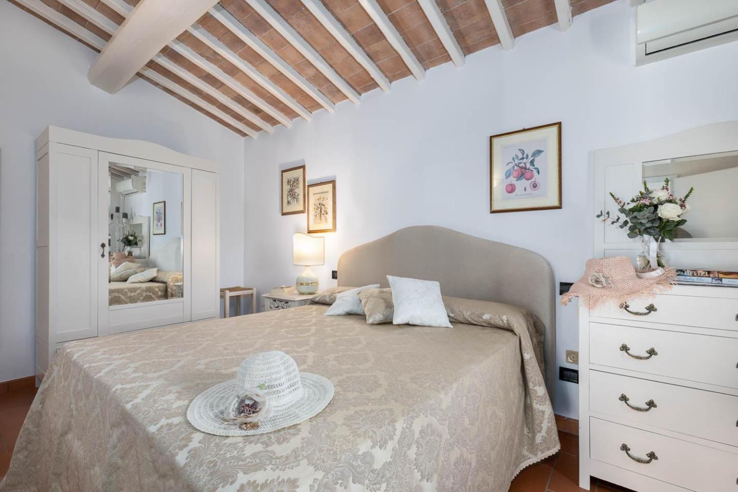 פוג'יבונסי Relais Antico Borgo San Lorenzo מראה חיצוני תמונה